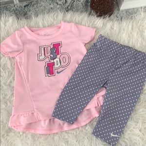 Nike Dri fit Capri pant set